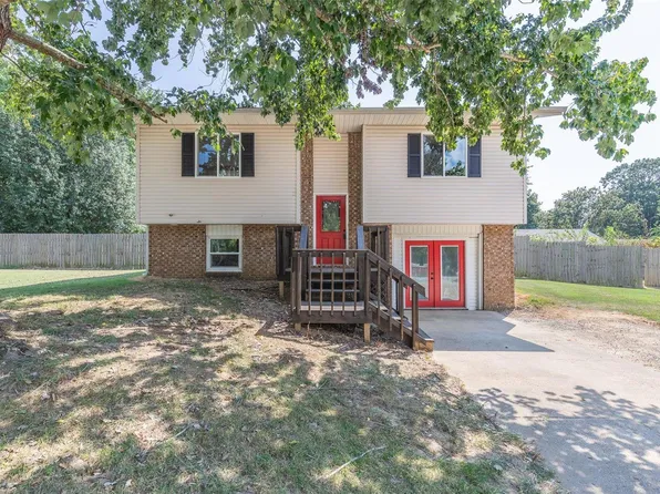 2606 E Rubye Spgs, Poplar Bluff, MO 63901