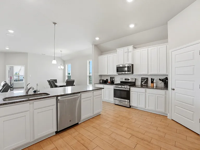 4178 Garden Cir — Photo 8