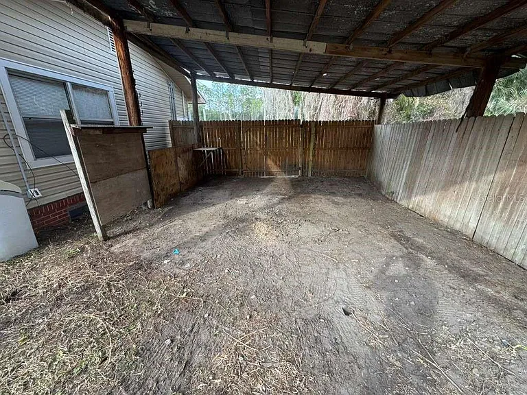 211 NW Highway 441 — Photo 7