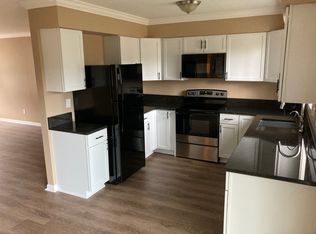 400 Cedar Lake Ln #400, Ortonville, MI