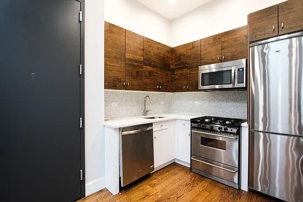 Rented by TheRealEstateCompany.com LLC | media 71