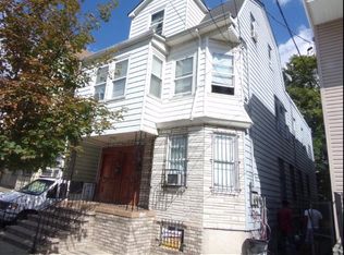 818 S 18th St, Newark, NJ 07108