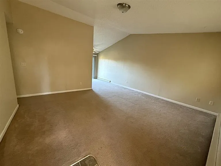 18830 NW Shadow Ln — Photo 2