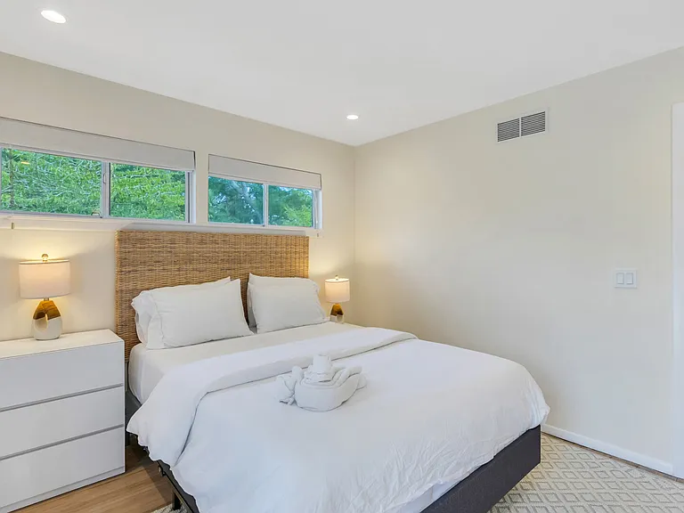 10 Bailow Ln — Photo 25
