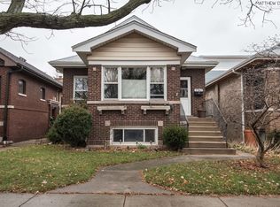 2740 W Gunnison St, Chicago, IL 60625