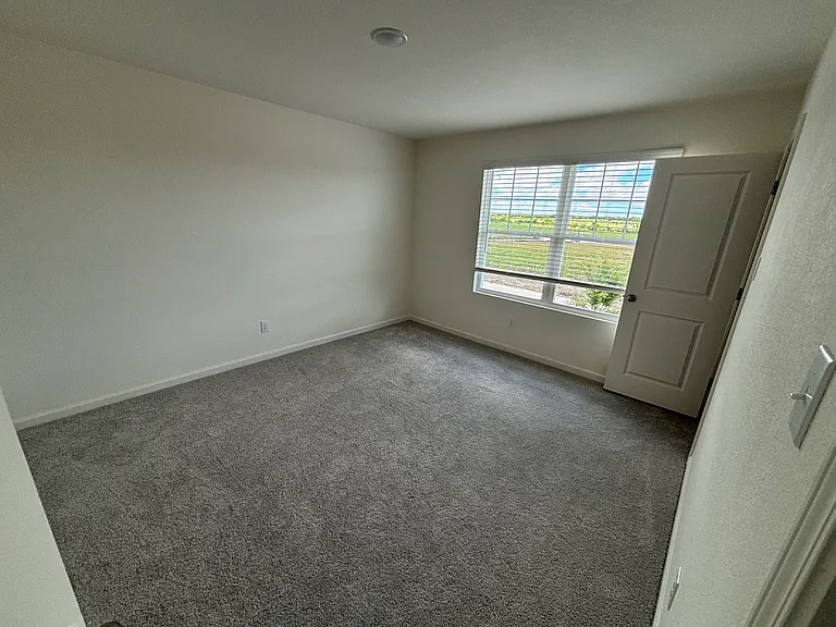 5718 Roadhouse Dr — Photo 11
