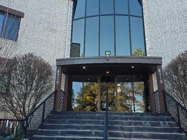 4710 58th Ave N APT 106, Crystal, MN 55429