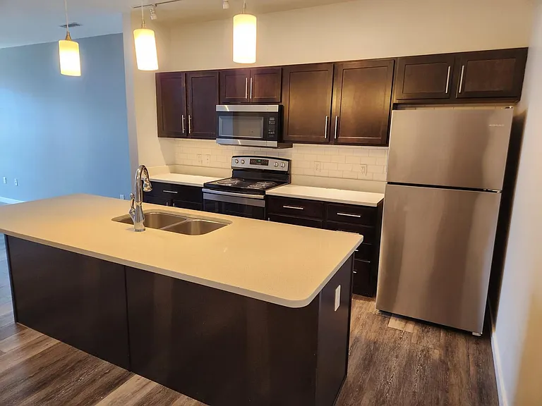 River Rock Apartments — Photo 145