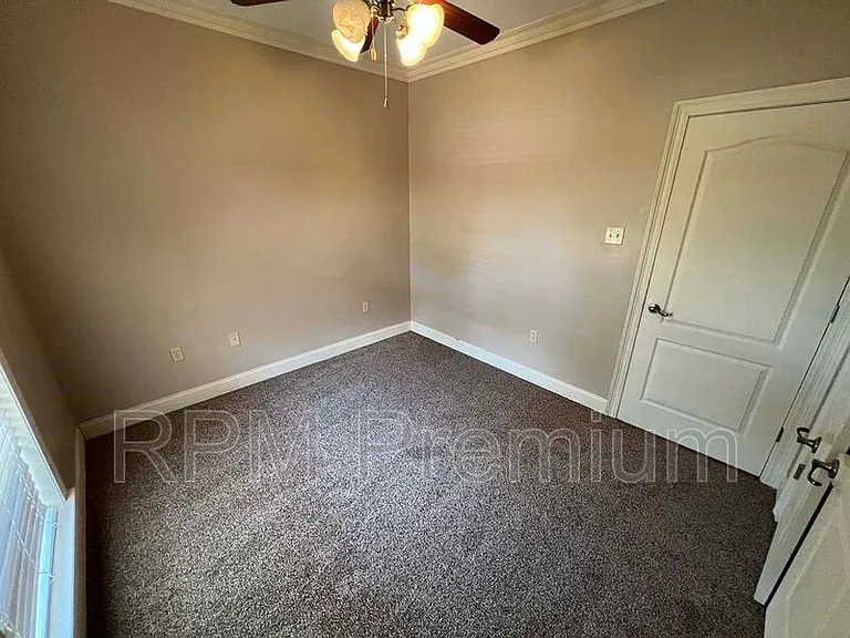 3995 Water Oak Dr — Photo 18