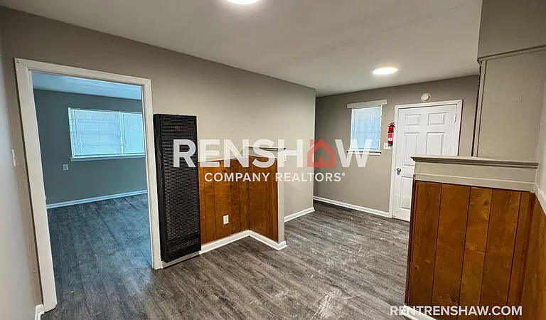 1072 S Willett St — Photo 5