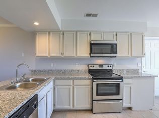 623 Baltic Ave SE, Rio Rancho, NM 87124
