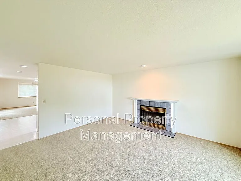 14815 NE 91st St — Photo 2