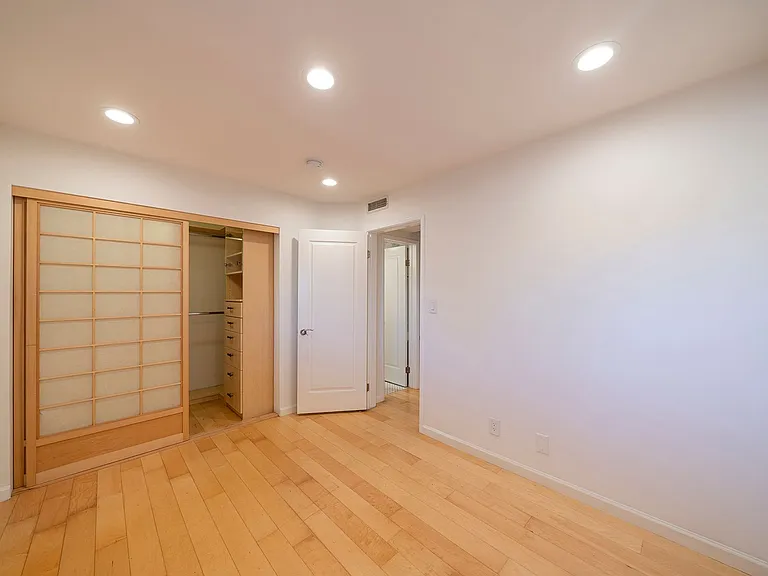 3605 Crest Dr — Photo 13