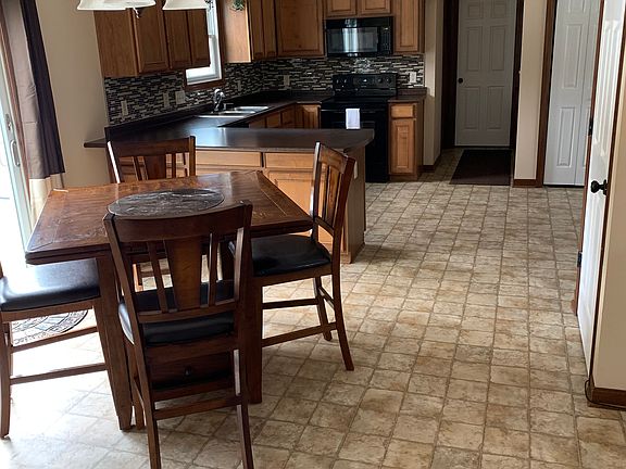 5th image of 5310 Sandy Acres Dr