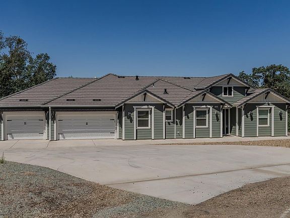 3rd image of 2225 Clair Ct