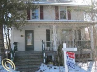 126 E Square Lake Rd, Troy, MI 48085