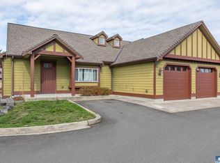 2615 Peach Ct #B, Pt Angeles, WA