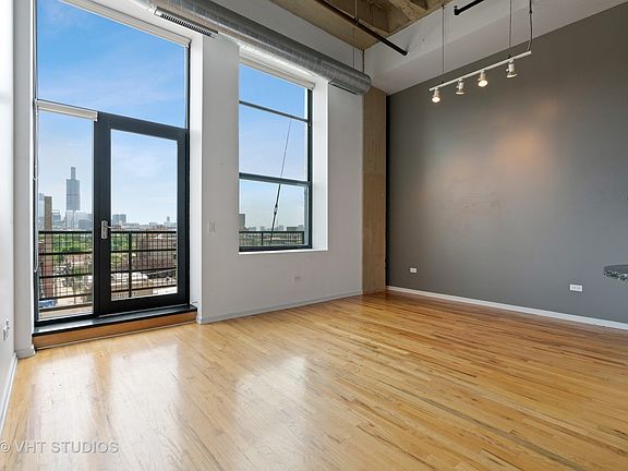 3rd image of 1645 W Ogden Ave Unit 609