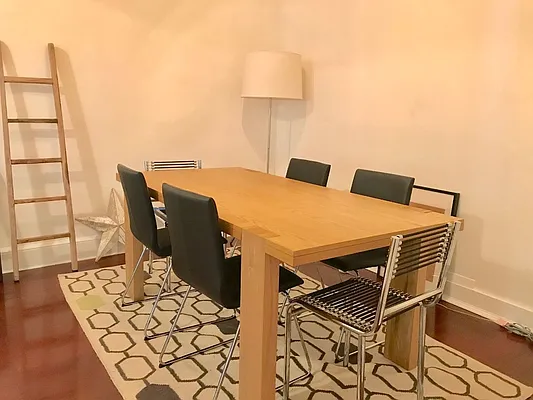 Rented by Level Group | media 20