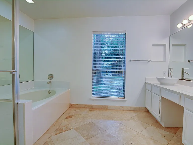10 E Indian Sage Cir — Photo 24