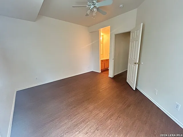 5032 Anacacho St — Photo 9