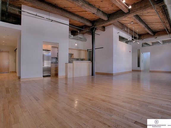 5th image of 105 S 9th St APT 401