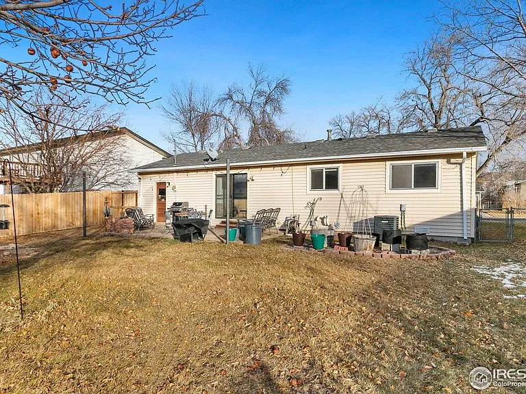 913 Ponderosa Dr — Photo 16