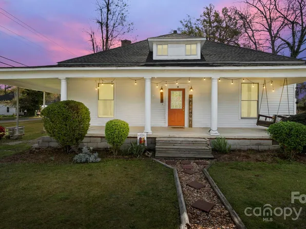 113 Salem St, Heath Springs, SC 29058