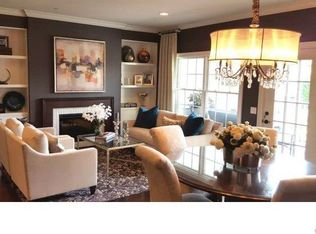 323 Still Water Cir, Brookfield, CT 06804