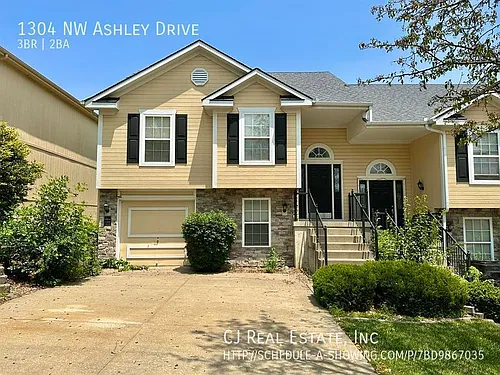 1304 NW Ashley Dr Photo 1 1304 NW Ashley Dr Photo 1
