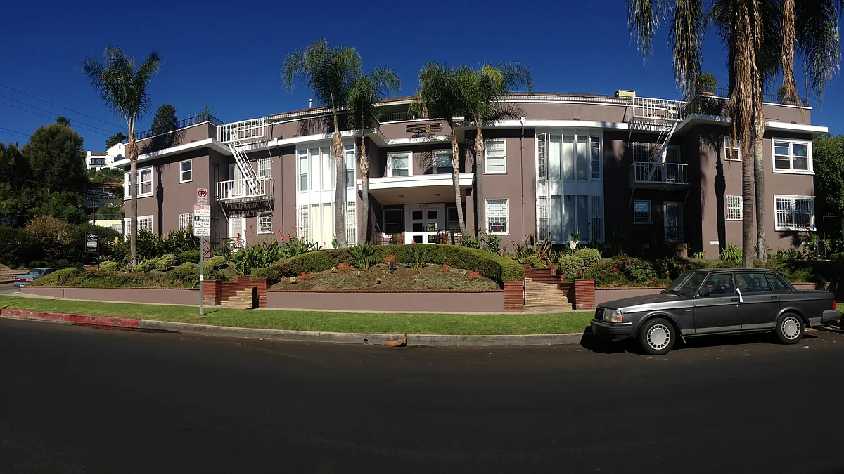 Building Photo - 8017 Selma Ave