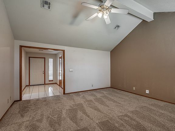 4th image of 304 Eccell Ct