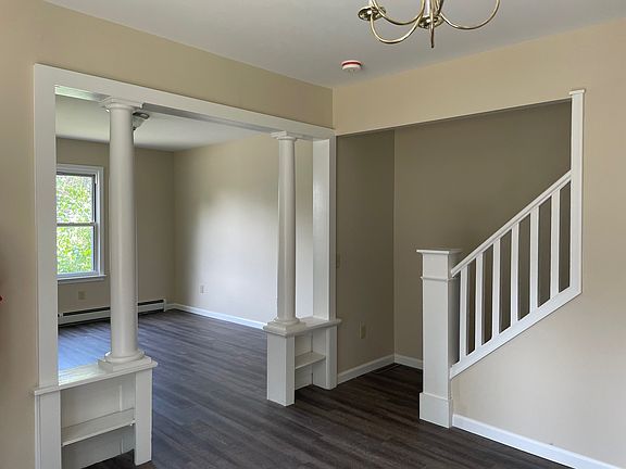 5th image of 111 Fairview St