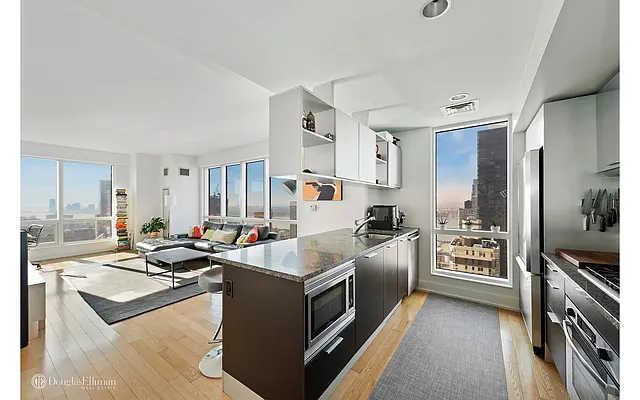 Rented by Douglas Elliman | media 33