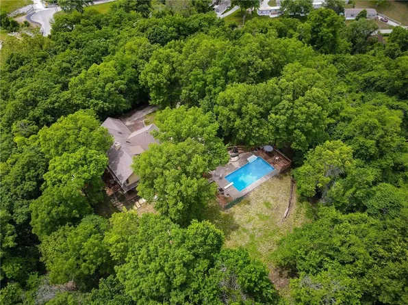 5700 NW Platte Rd, Riverside, MO 64150