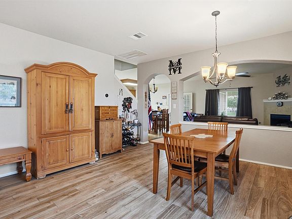 4th image of 109 Morningside Cir