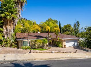 24701 Calvert St, Woodland Hills, CA 91367