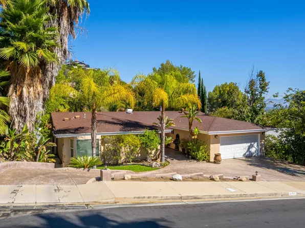 24701 Calvert St, Woodland Hills, CA 91367