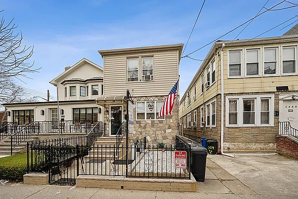1st image of 1305 Avenue O