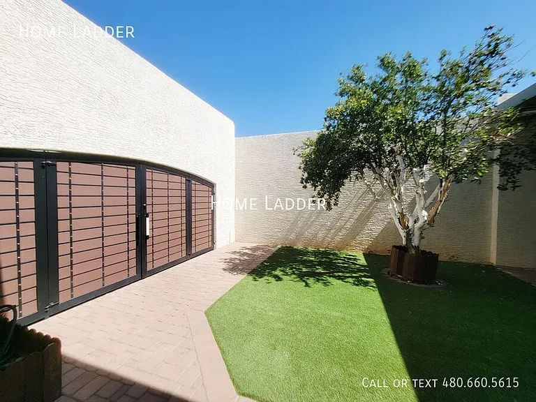 2514 N 62nd St — Photo 38