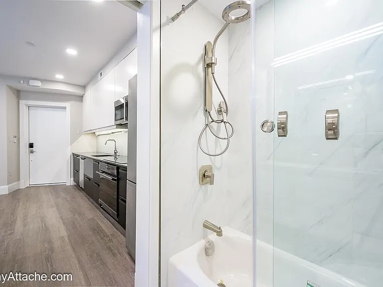 1521 Corcoran St NW #1 — Photo 12
