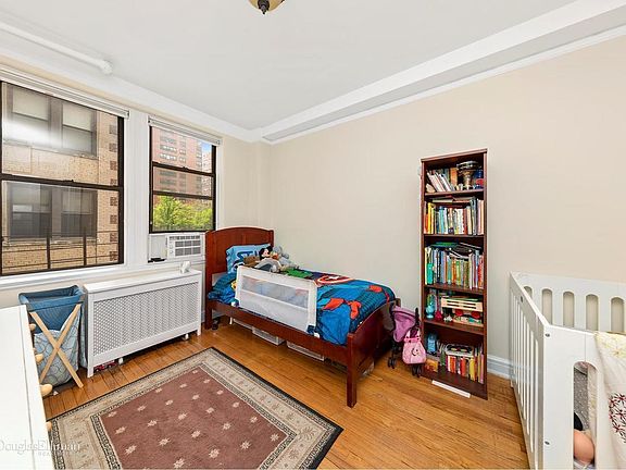 3rd image of 46 W 95th St APT 4A