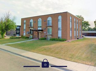 1611 Olive Dr, Aberdeen, SD 57401