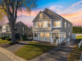 237 Seaside Ave, Westbrook, CT 06498