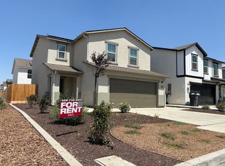 1936 Bear Oak Ct, Tulare, CA 93274