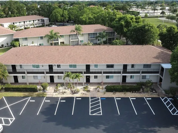 6184 Michelle Way APT 207, Fort Myers, FL 33919