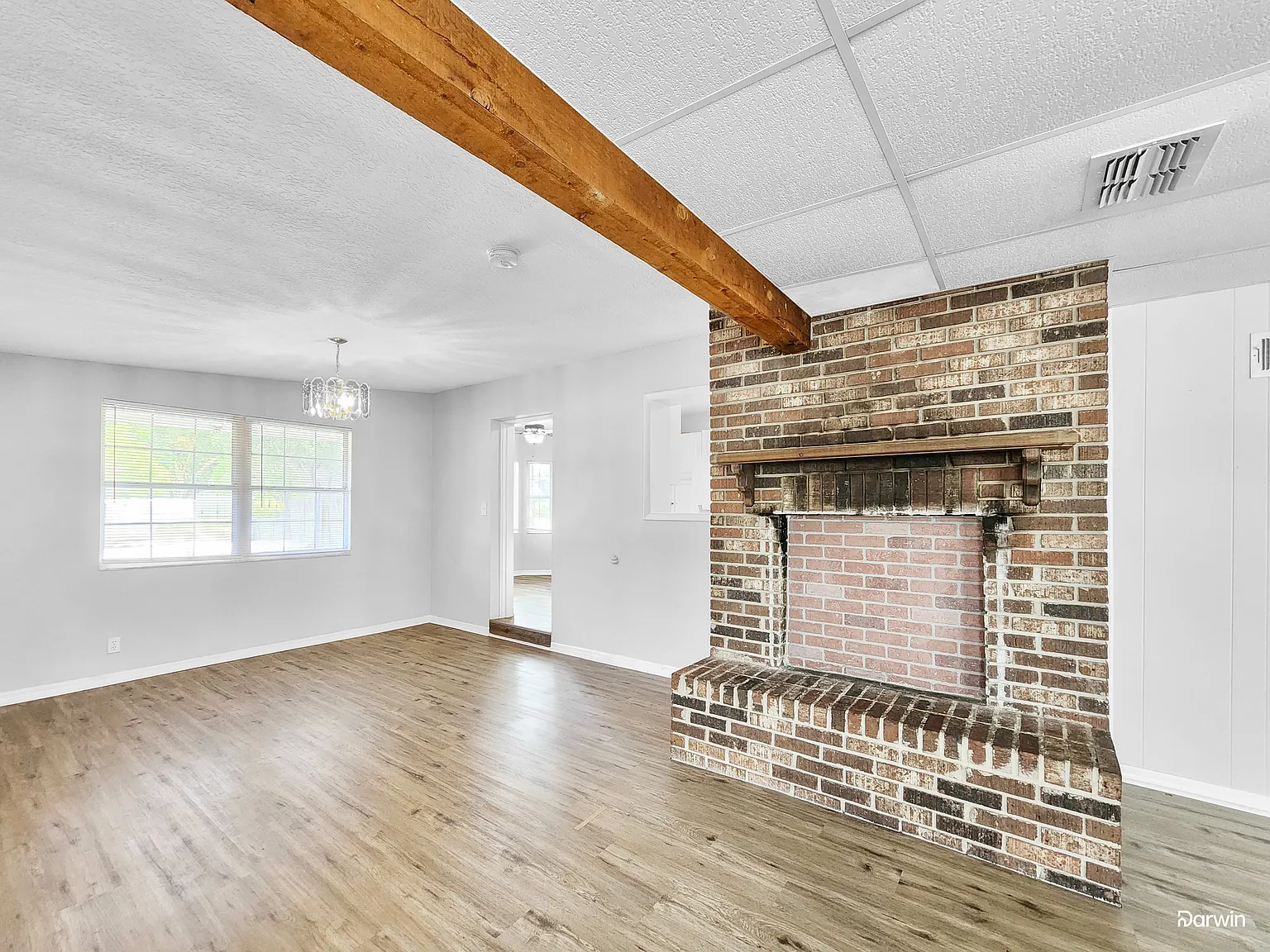 3 bed, 2.0 bath, 1552 sqft, $2,145 — Photo 4