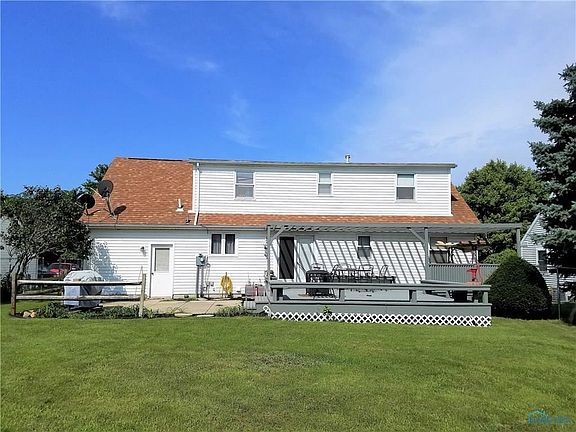 5th image of 375 Francis Dr