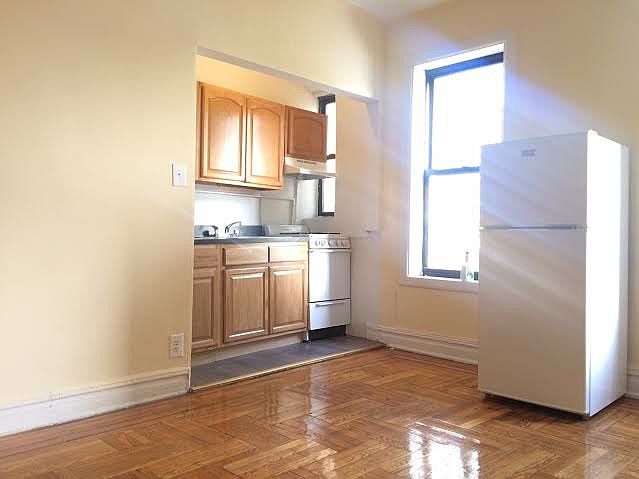 1st image of 4345 44th St