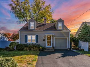 37A Center St, Windsor Locks, CT 06096